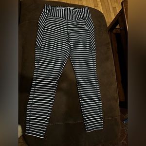 Women’s Athleta leggings